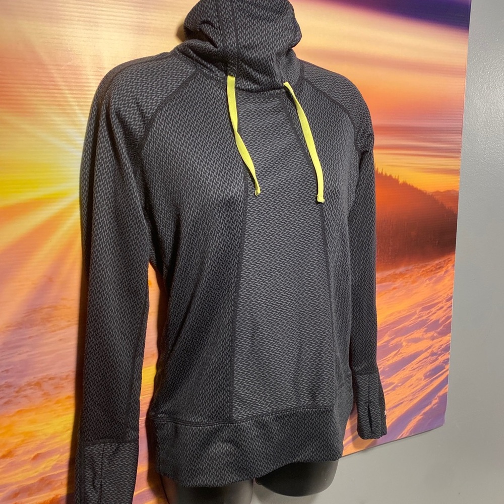 Avalanche women’s running top cowl